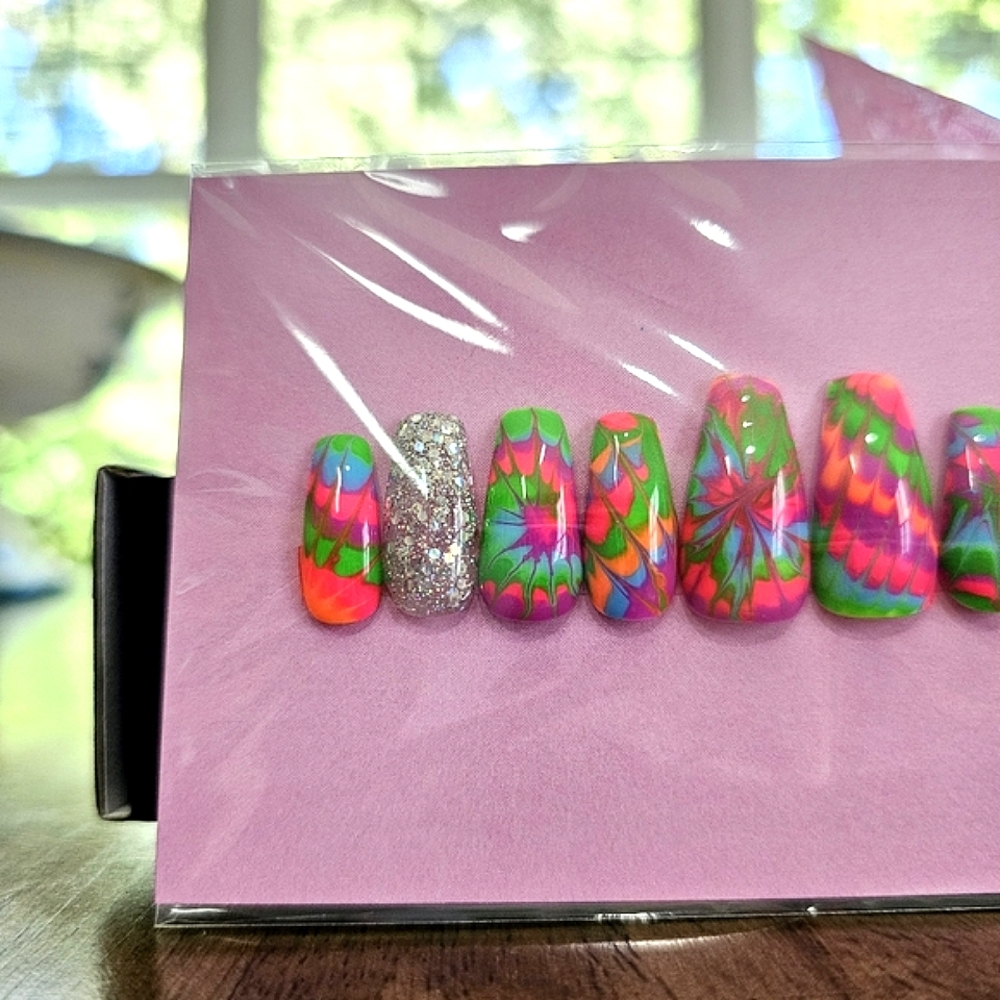 Neon Tie Dye and Glitter Press-On Nails - Picture 4 of 7